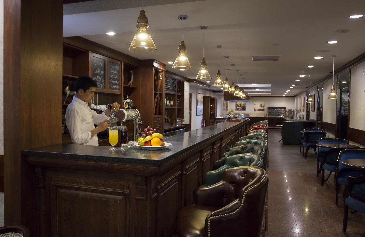 Atyrau Dastan Hotel Zewnętrze zdjęcie
