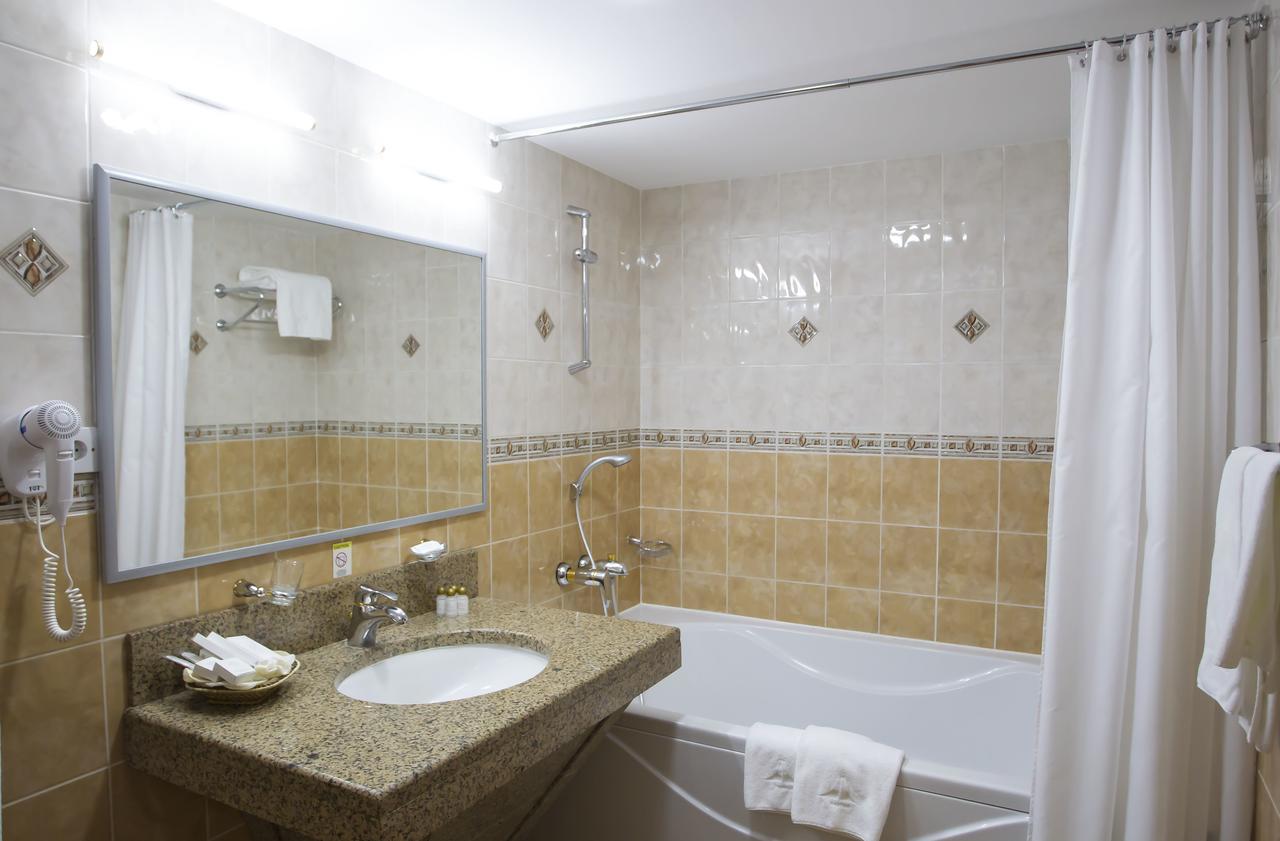 Atyrau Dastan Hotel Zewnętrze zdjęcie